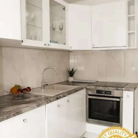 New Colorful With Big Balcony Apartment *